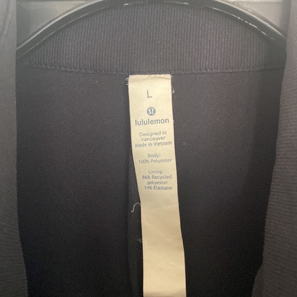 Lululemon Sojourn Jacket Black (First Release) - Picture 7 of 8